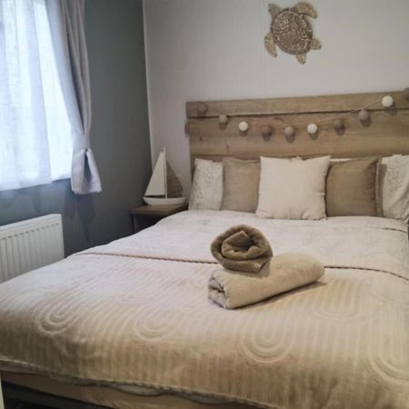 Big Boss Caravan-Camber Sands, Free Wi-Fi, Netflix, Parking Екстер'єр фото