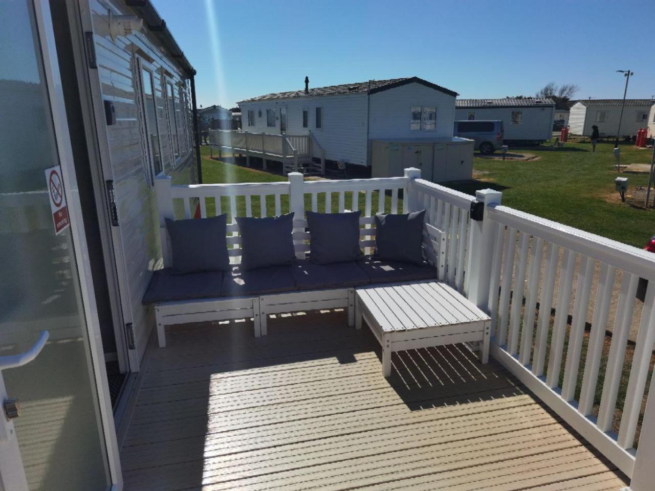 Big Boss Caravan-Camber Sands, Free Wi-Fi, Netflix, Parking Екстер'єр фото